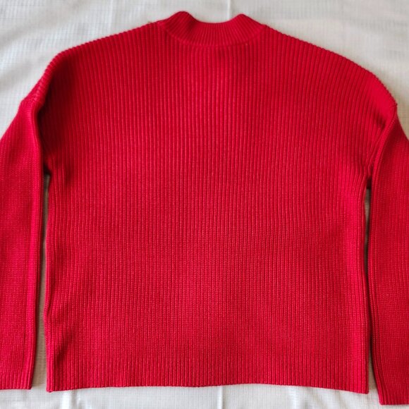 Sweater - Picture 2 of 10